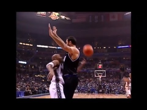 Stephon Marbury Pulls Off His Legendary Ball Fake on Vlade Divac (2001 ASG)