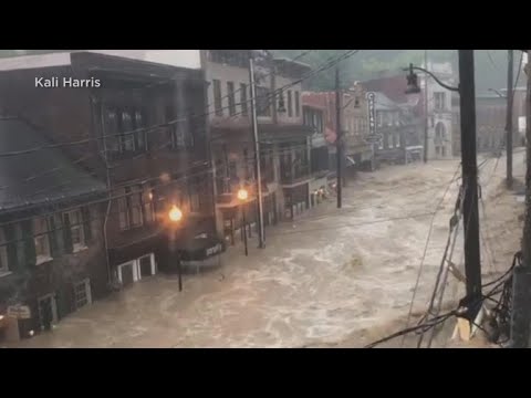 Flash flooding hits Ellicott City, Maryland