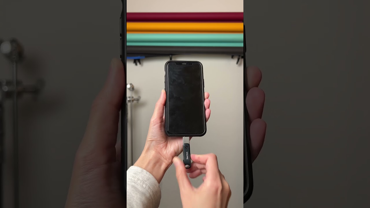 Backup & Transfer iPhone Photos with SanDisk iXpand Flash Drive