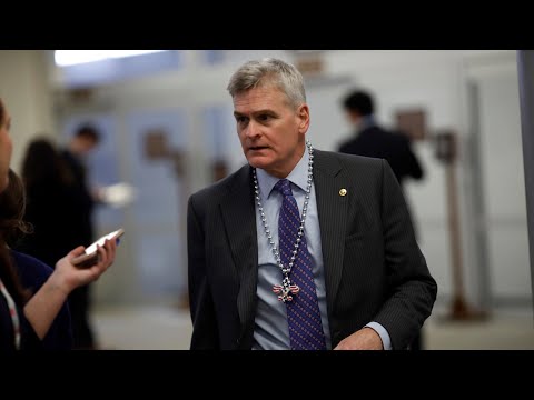Senators Propose $500 Billion Aid Package; New York Death Toll Drops, Cases in Massachusetts Surge