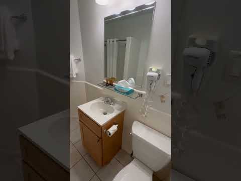 Hotel Versey Days Inn by Wyndham, Chicago [Standard, Double Bed] (328)